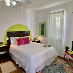  Apartment Tropical In Miramar Puerto Rico